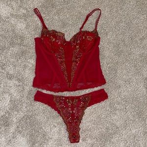 Lingerie set from Triumph 32 B/C / panties small